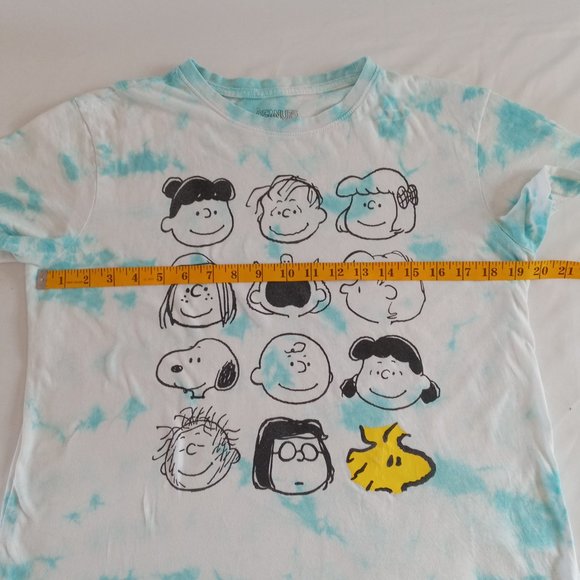 Charlie Brown and the  Peanuts gang Tie dye Tee size Small - Picture 4 of 7